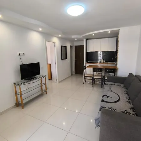 Torres De Yomely Apartment